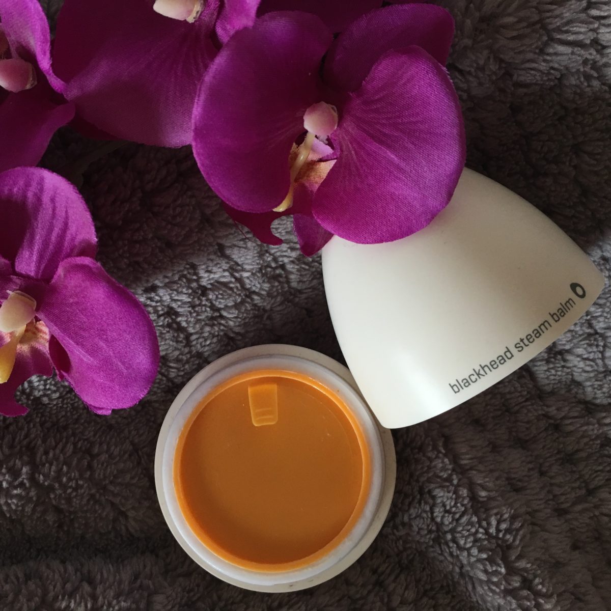 Egg pore Tony Moly peeling annemarie