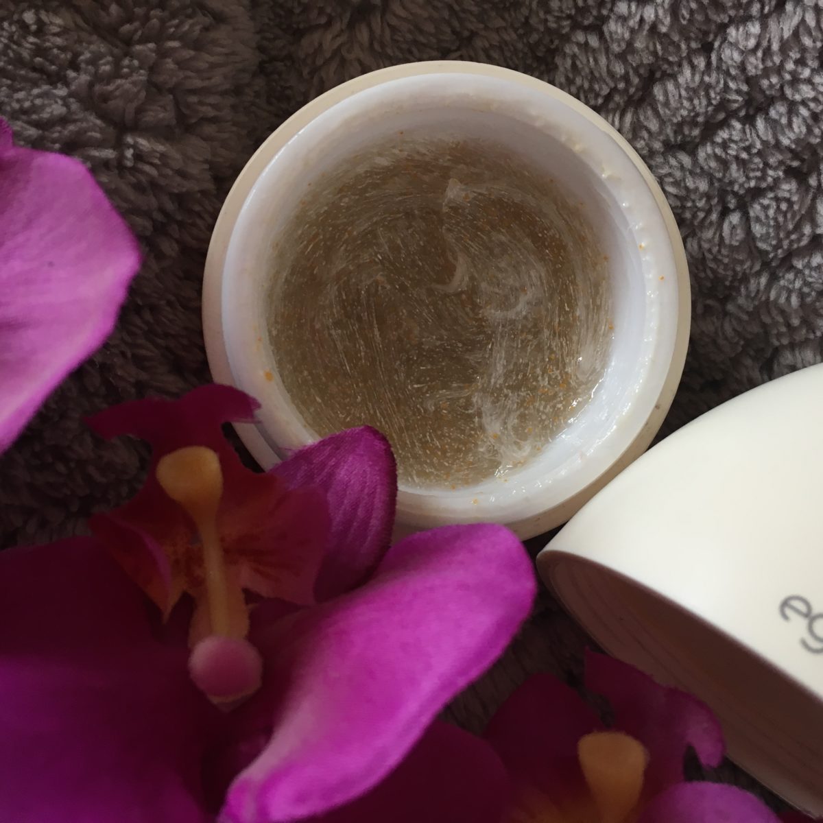 Egg pore Tony Moly peeling annemarie