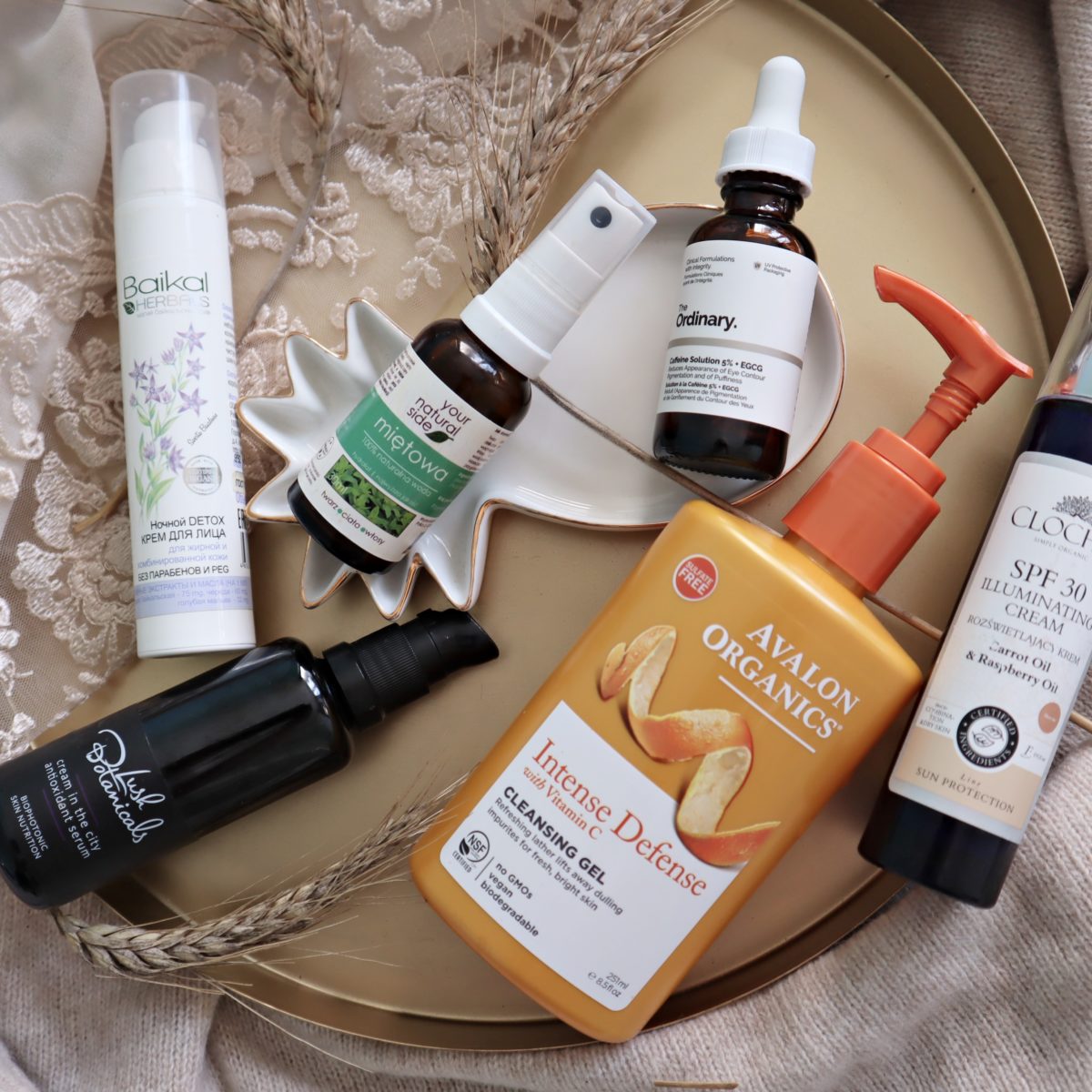 SPF 30 Clochee krem rozświetlający | żel Avalon organics | Lush botanicals cream in the city | krem Detox Baikal herbals | The ordinary caffeine solution annemarie