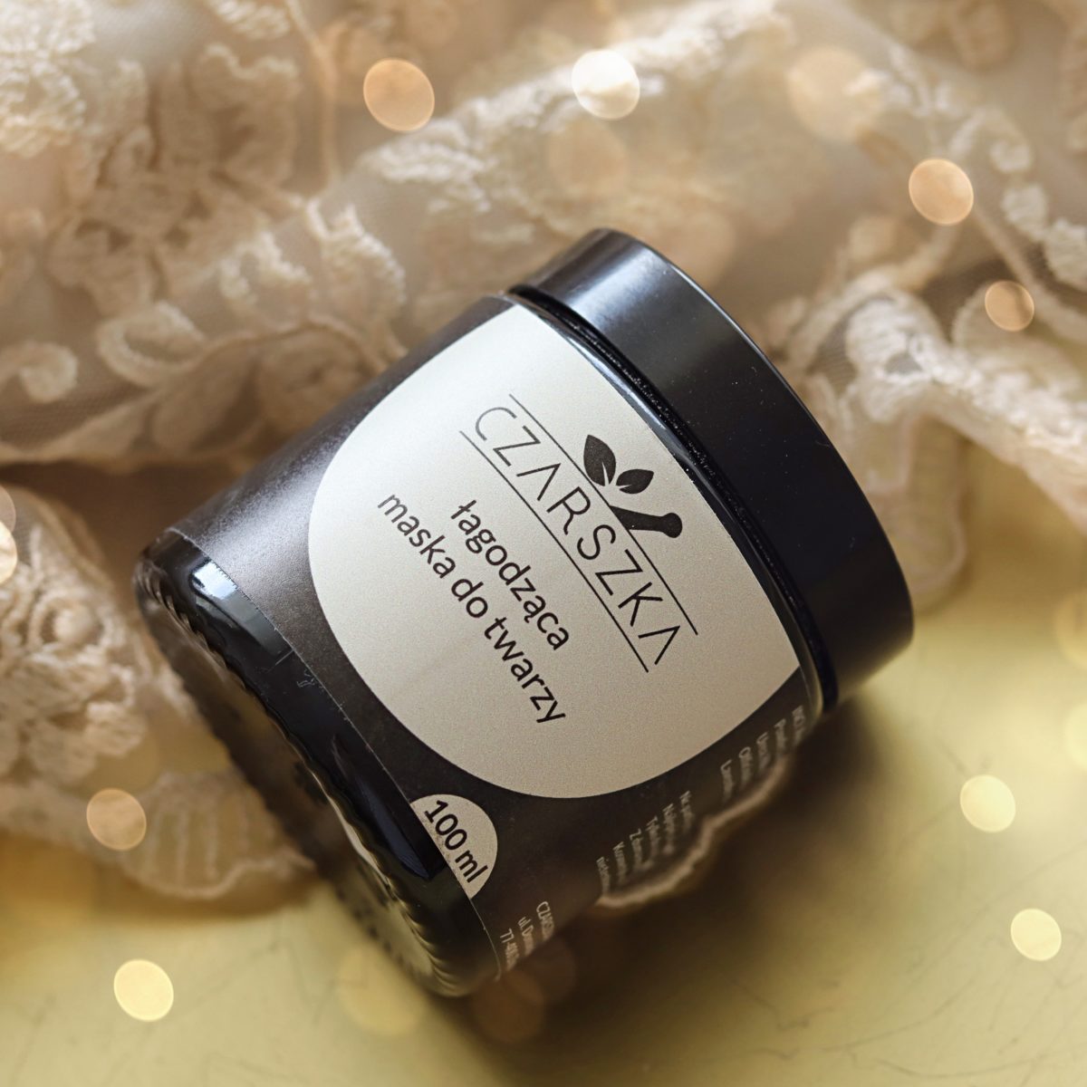 Czarszka maska łagodzące annemarie